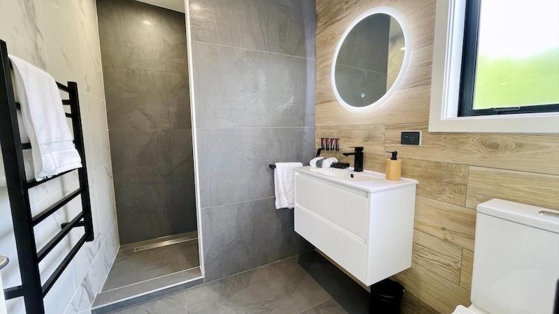 Ohope Villas With Spa,Sauna,Pool, Adults Only エクステリア 写真